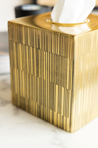 Detail shot of the design on the side of the Fine Line Detail Gold Effect Tissue Box.