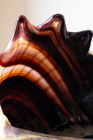 Detail image of the Glass Conch Shell Paperweight Ornament.