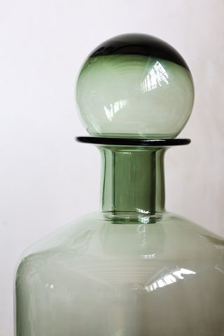 Close-up of the top of the Green Glass Apothecary Bottle.