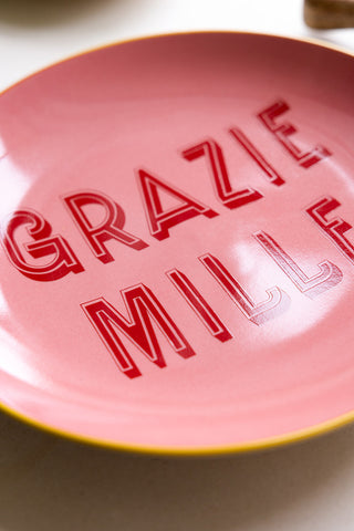 Close-up of the Pink Grazie Mille Plate.