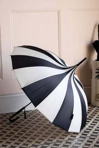 Statement Black & White Umbrella