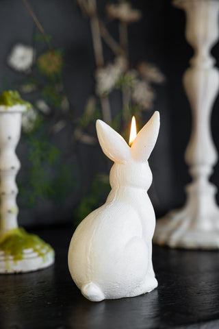 Image of the back of the White Rabbit Candle